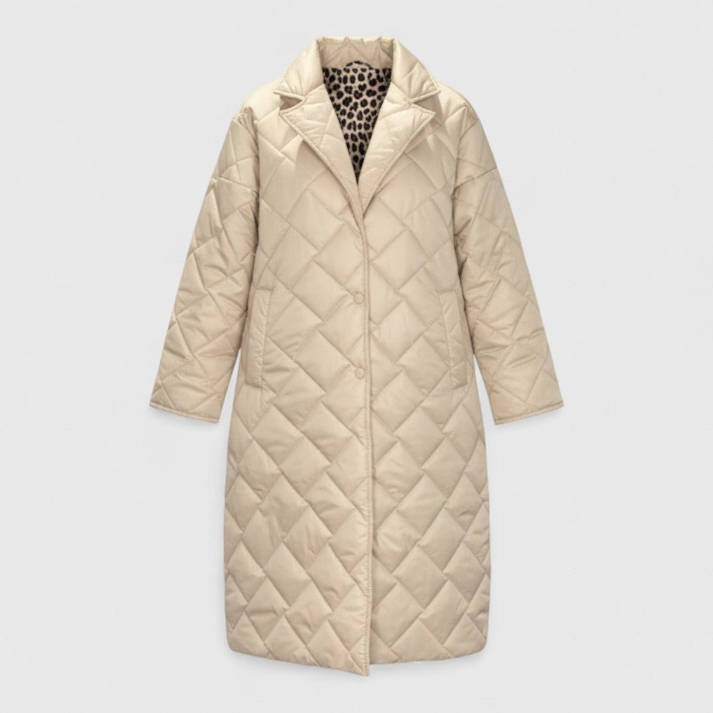 Σεβαστή - Αναστρέψιμο μπουφάν κουβερλί με μοντέρνα γραμμή και πολυτελή αίσθηση