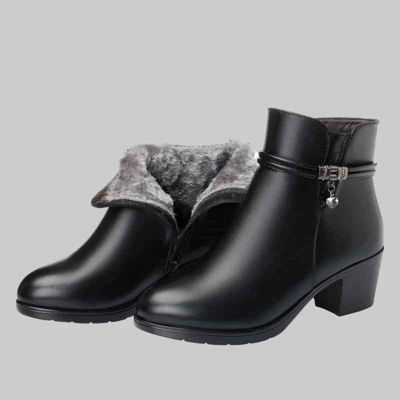 Φρεντέρικα - Κομψές χειμερινές μπότες με φερμουάρ