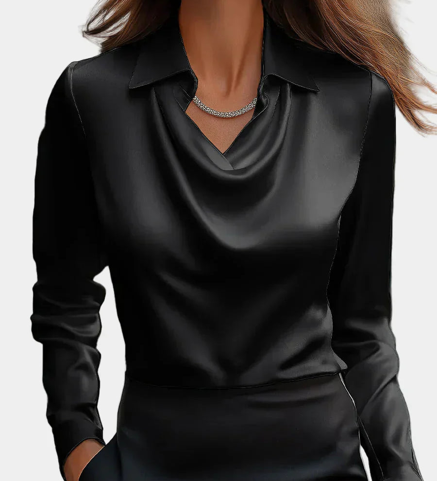 Κομψή Λευκή Σατέν Μπλούζα με Ντραπέ Ντεκολτέ