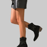 Στυλάτα κεντημένα δυτικά μποτάκια