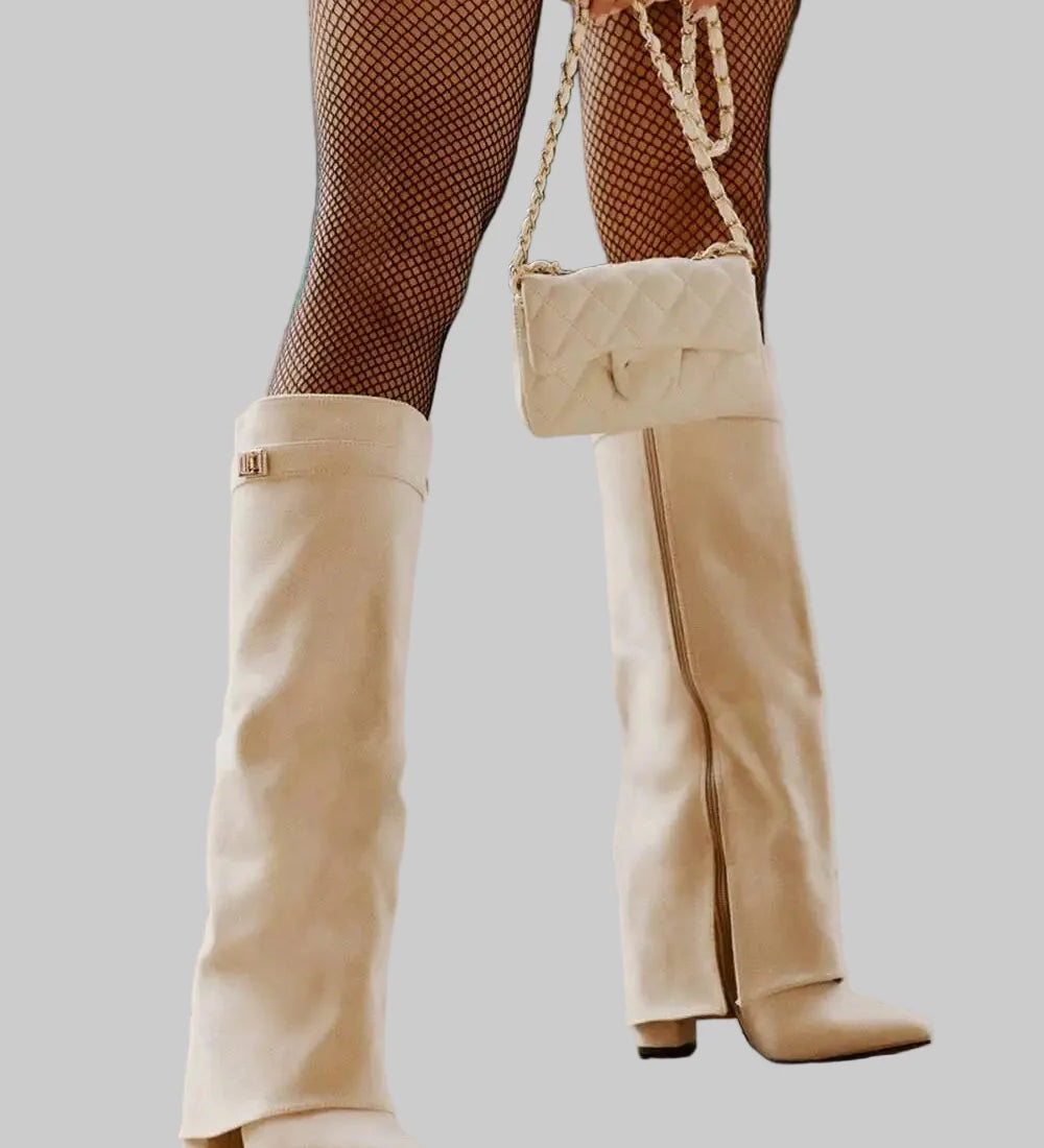 Ψηλές Μπότες με Κομψό Σχεδιασμό